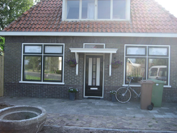 002_voordeur_luifel